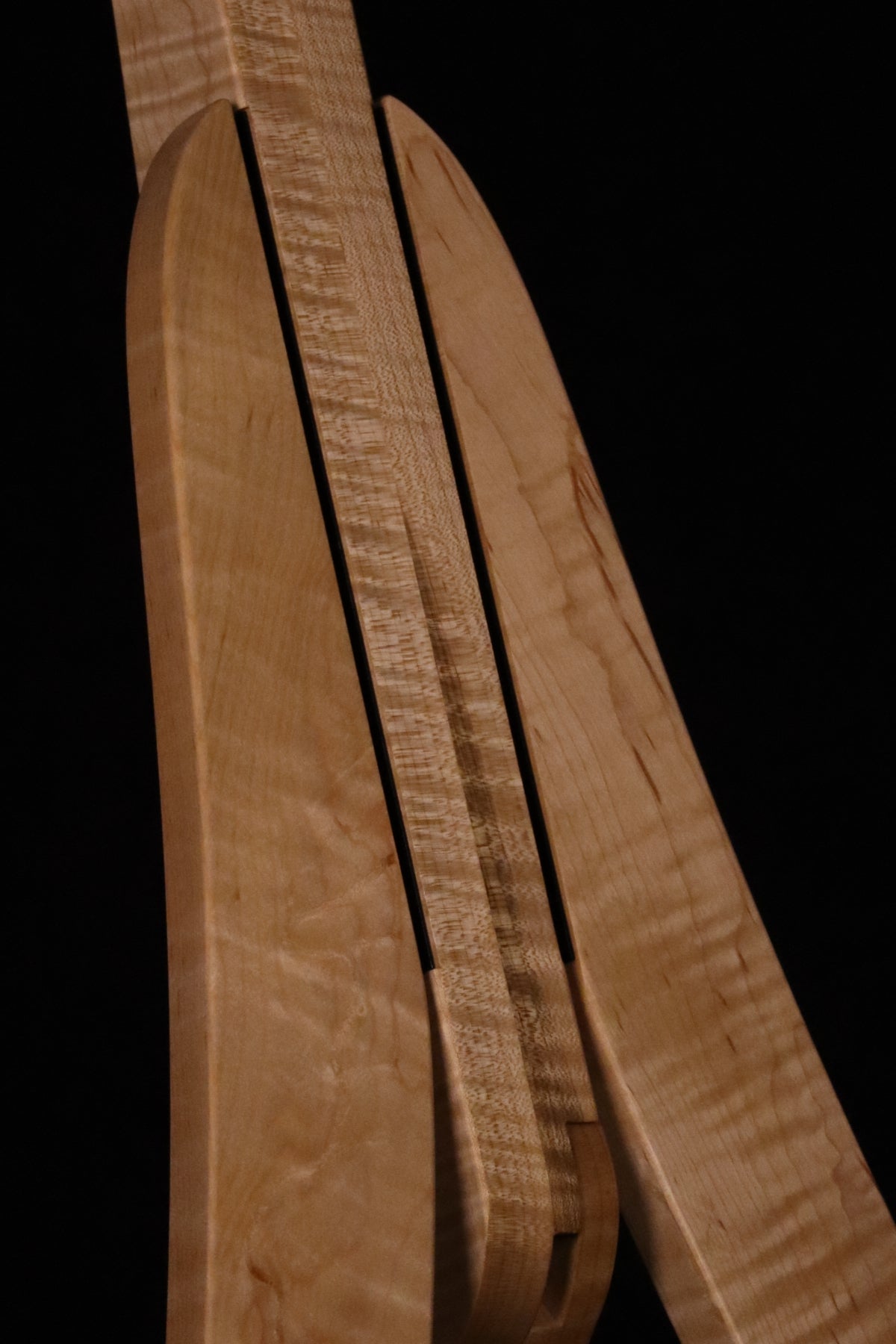 Folding curly maple wood banjo floor stand closeup front image