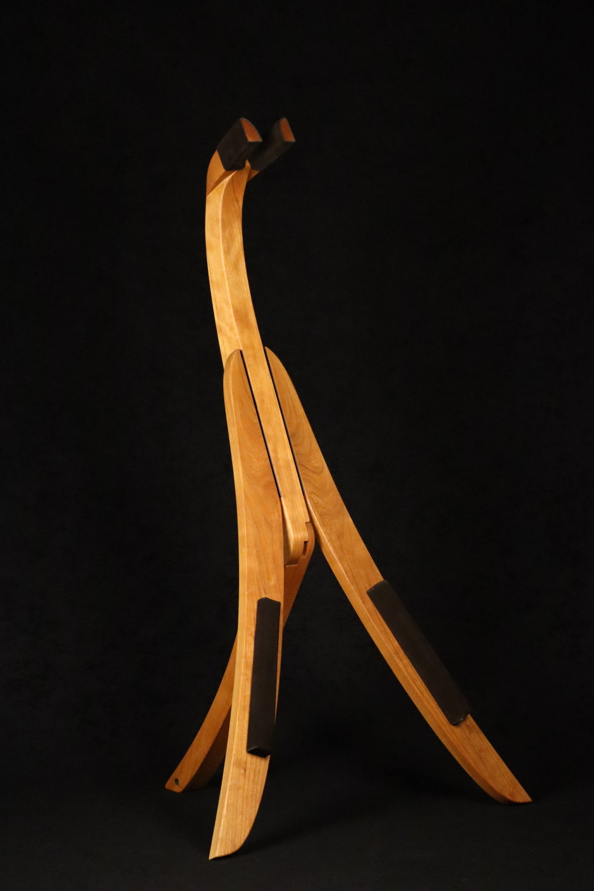 Folding cherry wood banjo floor stand full front image