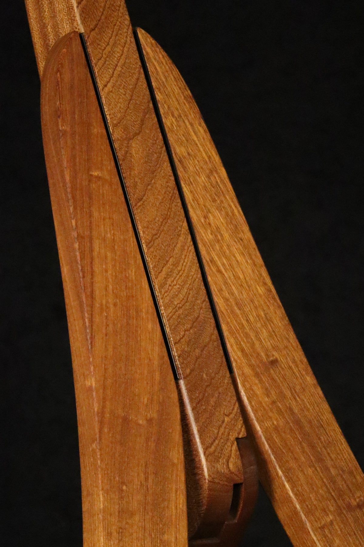 Folding sapele mahogany wood banjo floor stand closeup front image